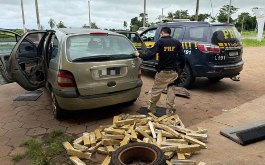Fiscalização na BR-267 apreende 79 kg de maconha em veículo e motorista é preso
