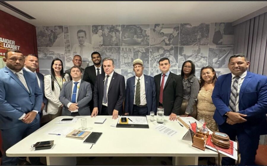 Prefeito e vereadores de Coxim viajam para Brasília em busca de recursos e novos investimentos