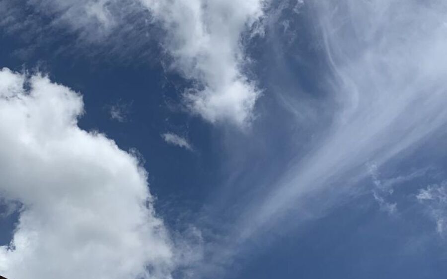 Coxim amanhece com sol e calor, mas previsão aponta chuva ao longo do dia