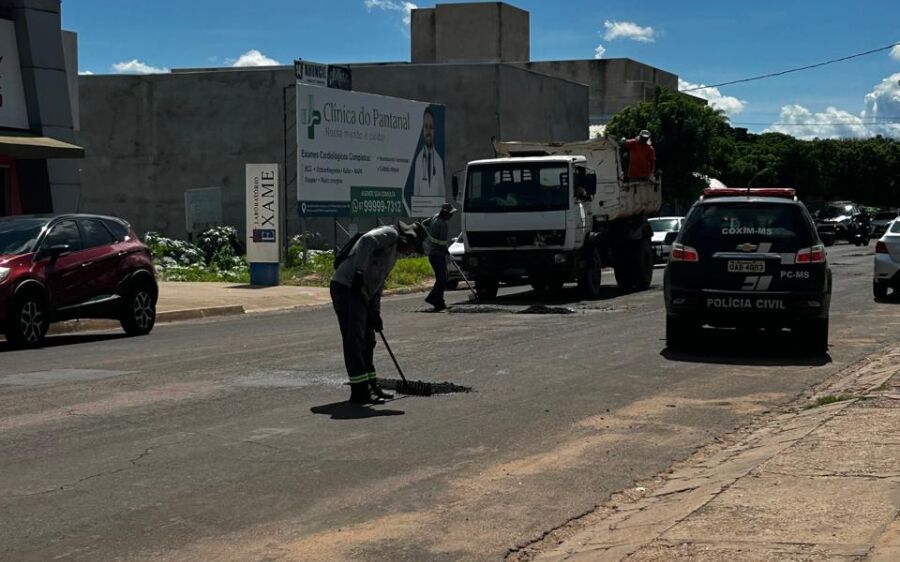 Prefeitura inicia operação tapa-buraco em Coxim e define primeiras ruas atendidas