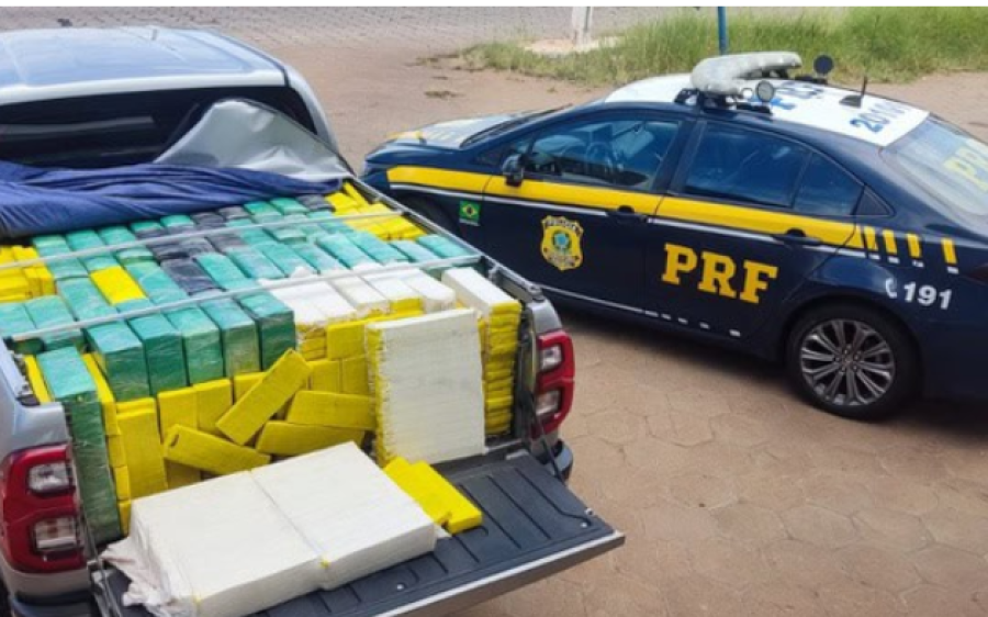Perseguição e carro abandonado levam à apreensão de 1,6 tonelada de maconha na BR-267
