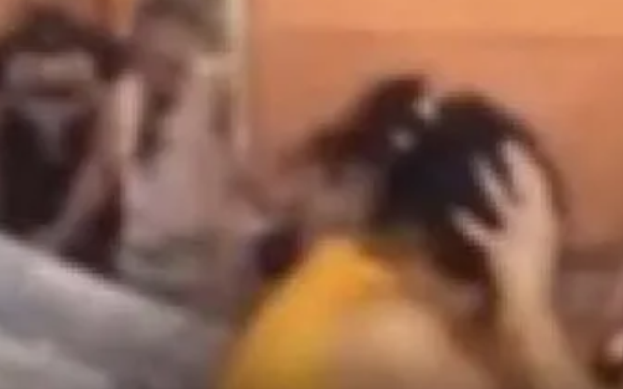 Pai é acusado e agride mulheres durante despedida da filha