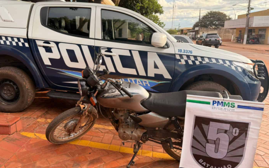 Adolescente é flagrado com moto furtada após denúncias de direção perigosa em Rio Verde
