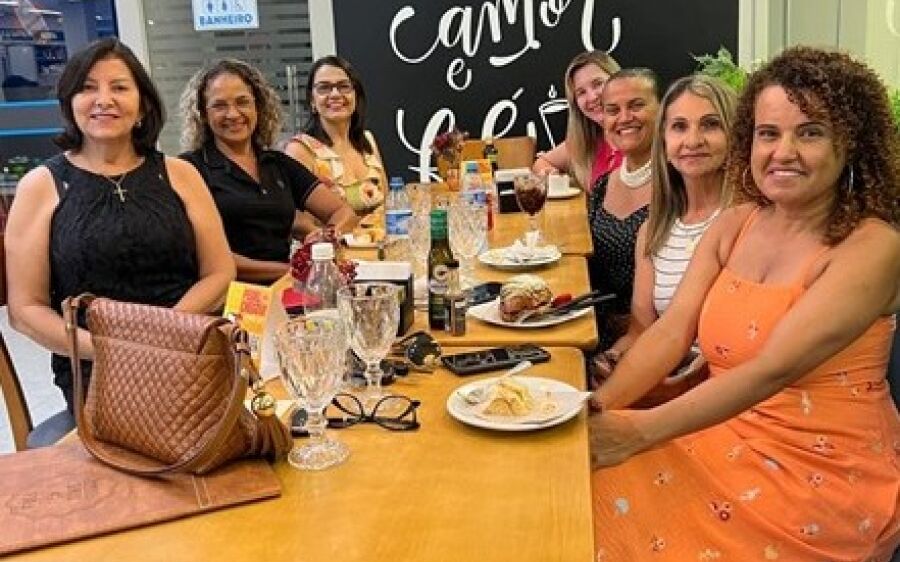 ENCONTRO DE AMIGAS