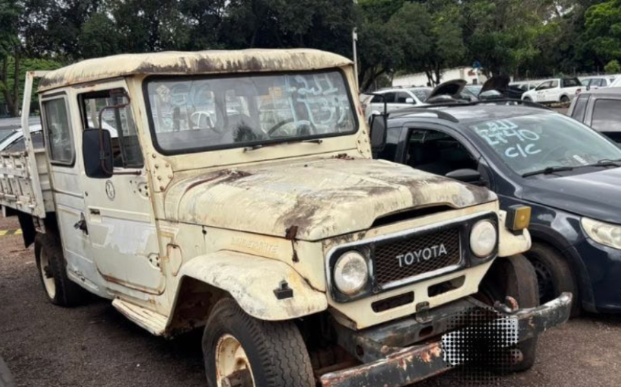 Detran-MS abre leilão com 182 veículos e destaque para Toyota Bandeirante a partir de R$ 1,9 mil
