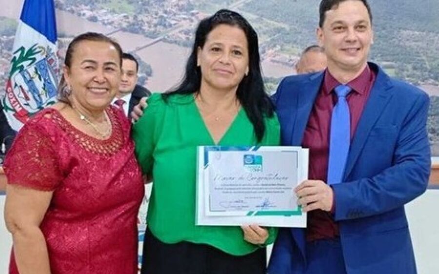 Jornalista do Diário do Estado é homenageada pela Câmara de Coxim