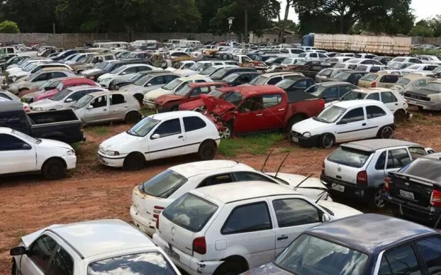Site falso simula leilões de veículos apreendidos com dados reais de pátio em MS
