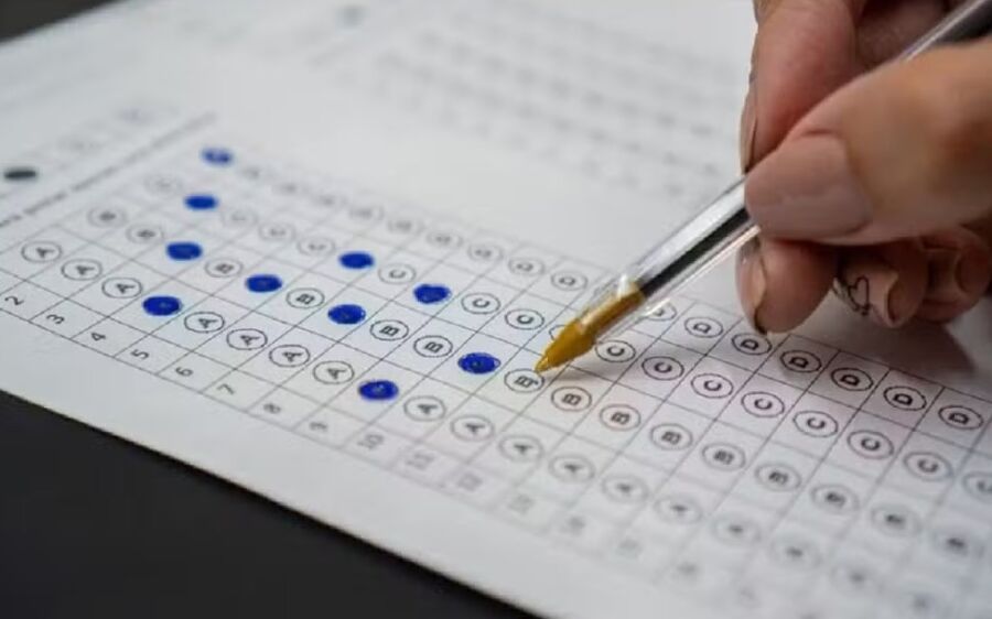 Concurso com sal&aacute;rios de at&eacute; R$ 13,4 mil; veja como se inscrever