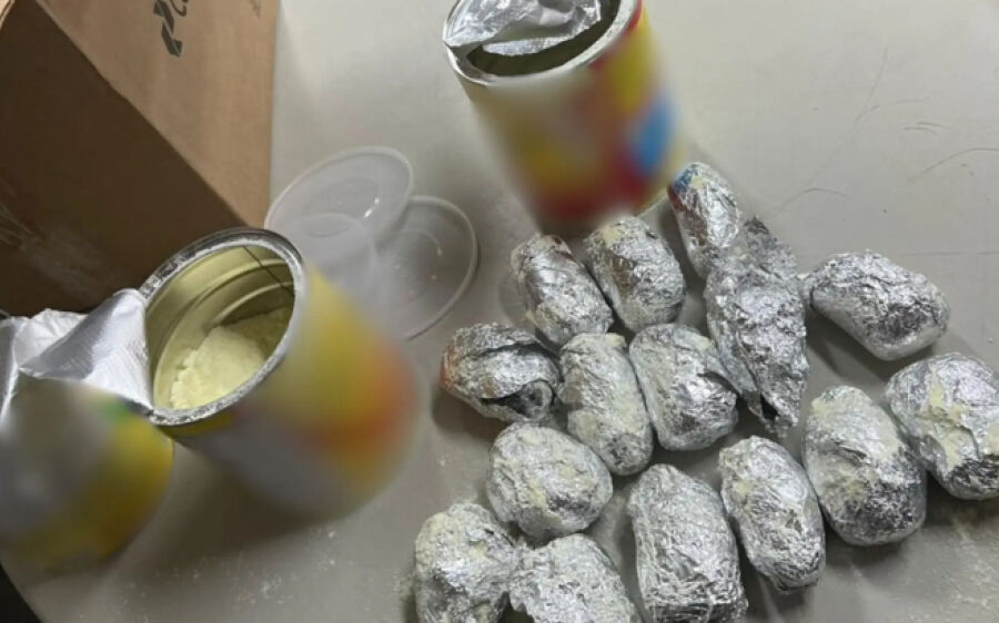 Drogas em embalagens de leite são descobertas em correio na fronteira de MS