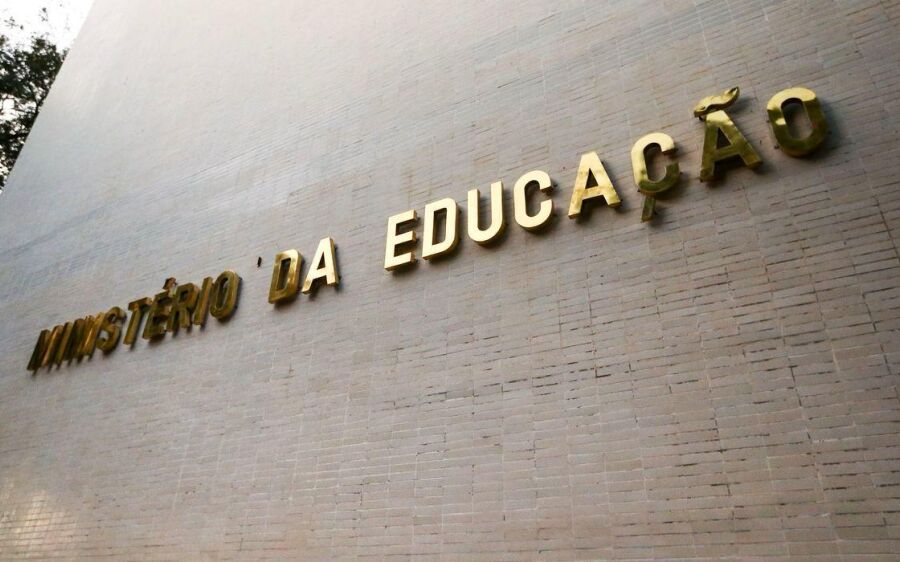 Novo app do Ministério da Educação oferece 800 aulas gratuitas de inglês e espanhol para brasileiros