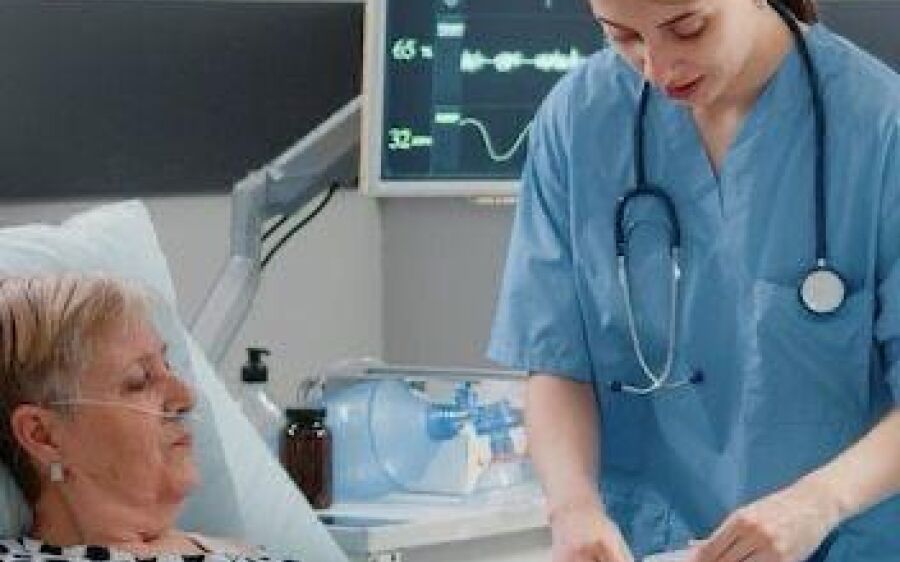 MEC determina mudanças nos cursos de enfermagem e graduação deverá ser totalmente presencial