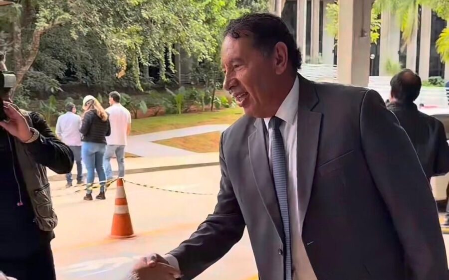 Gerson Claro refor&ccedil;a import&acirc;ncia da vacina&ccedil;&atilde;o contra Influenza durante a&ccedil;&atilde;o na Alems