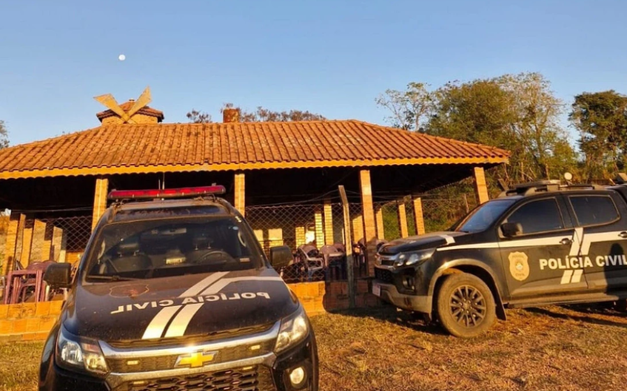 Operação mira organização criminosa e cumpre mandados em Rio Verde, Rio Negro e Rochedo
