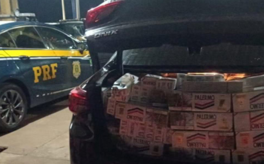 PRF apreende veículo carregado com cigarros contrabandeados após perseguição na BR-267
