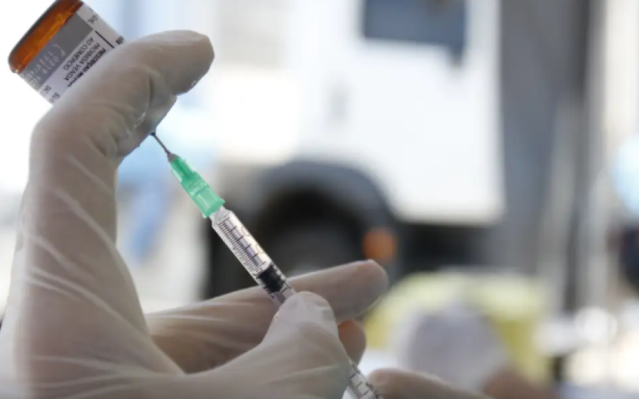 Sarampo: infectologista alerta sobre vacinação em viagens para a Copa
