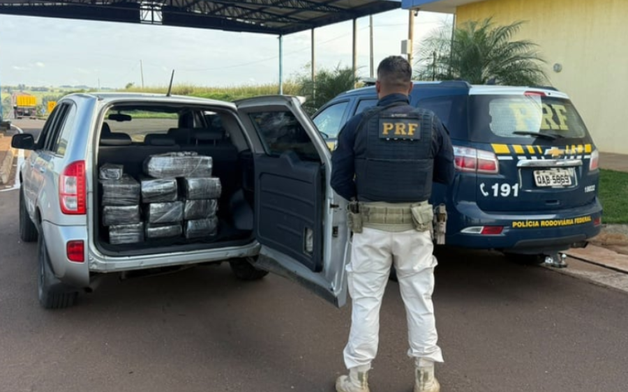 PRF apreende 156 quilos de maconha e 400 gramas de haxixe em caminhonete na BR-163, em Eldorado
