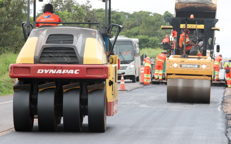 Obras na BR-163 exigem atenção de motoristas entre Coxim, Rio Verde, São Gabriel e Bandeirantes
