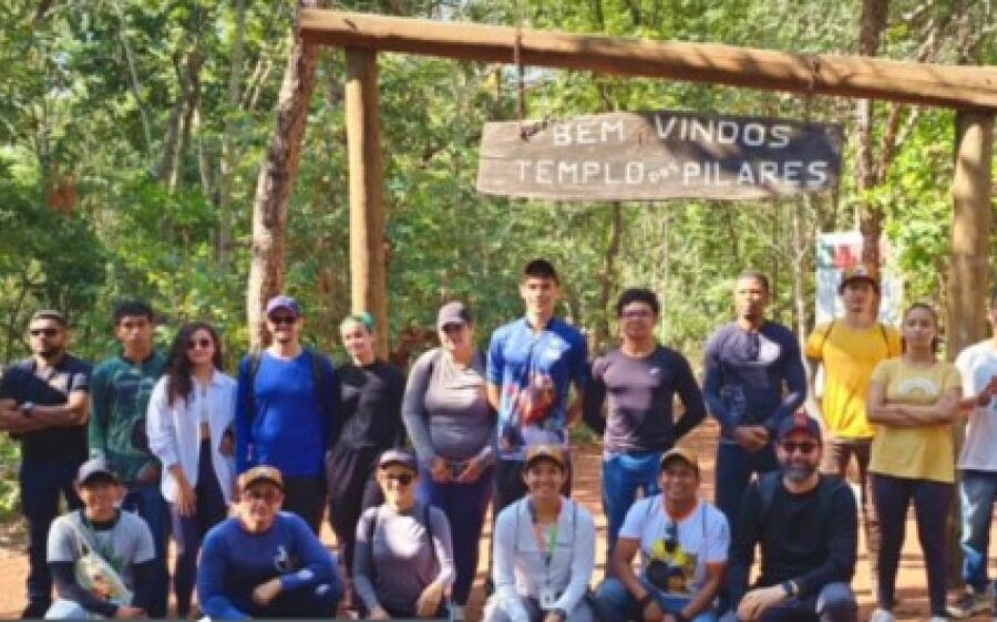 Alunos de Coxim vivenciam experiência sobre fósseis e história local 