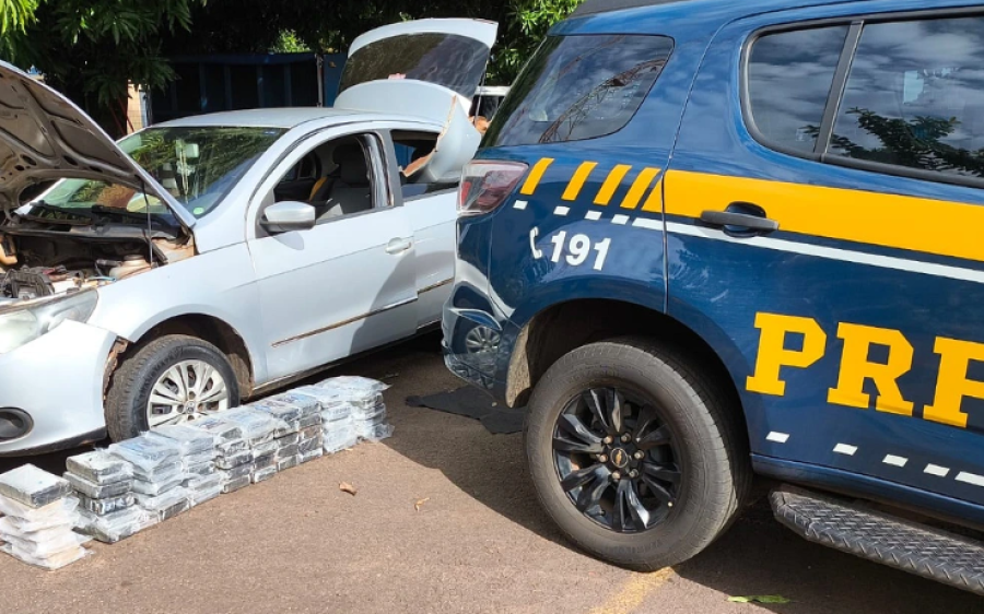 PRF apreende 55 quilos de coca&iacute;na escondidos em compartimentos ocultos de carro na BR-060
