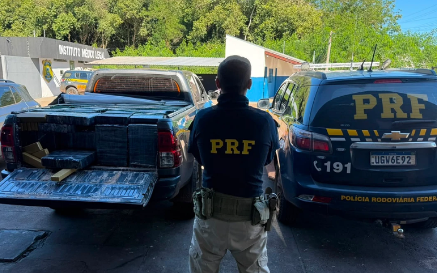 PRF apreende mais de 1,5 tonelada de maconha em caminhonete furtada na BR-267
