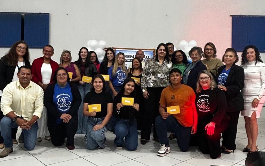 Reda&ccedil;&otilde;es emocionam e refor&ccedil;am a import&acirc;ncia da ado&ccedil;&atilde;o durante premia&ccedil;&atilde;o do GAAM em Coxim