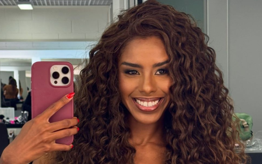 Bellinha Delfim &eacute; a nova Rainha de Bateria da Viradouro: 'S&oacute; tenho a agradecer'