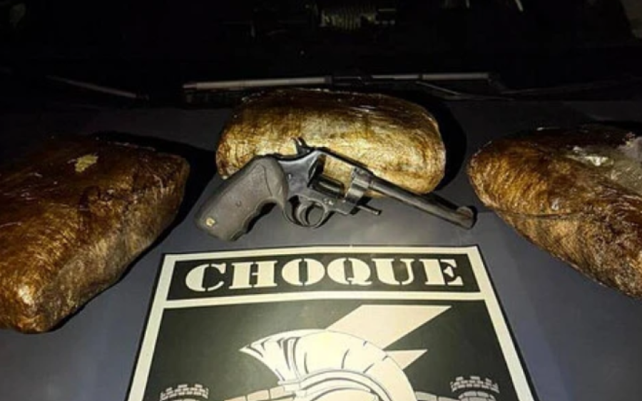 Homem armado com rev&oacute;lver e fuzil morre em confronto com o Choque em Corumb&aacute;
