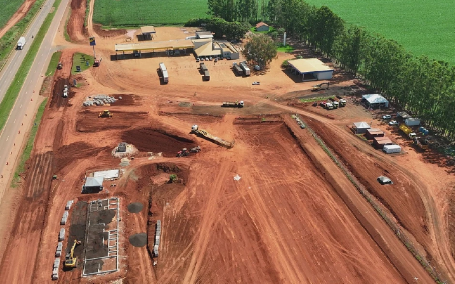 Obras do primeiro Ponto de Parada alteram tráfego na BR-163 em São Gabriel do Oeste

