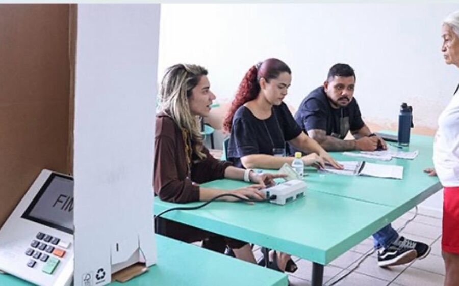 Justi&ccedil;a Eleitoral inicia convoca&ccedil;&atilde;o de mes&aacute;rios para as Elei&ccedil;&otilde;es 2026