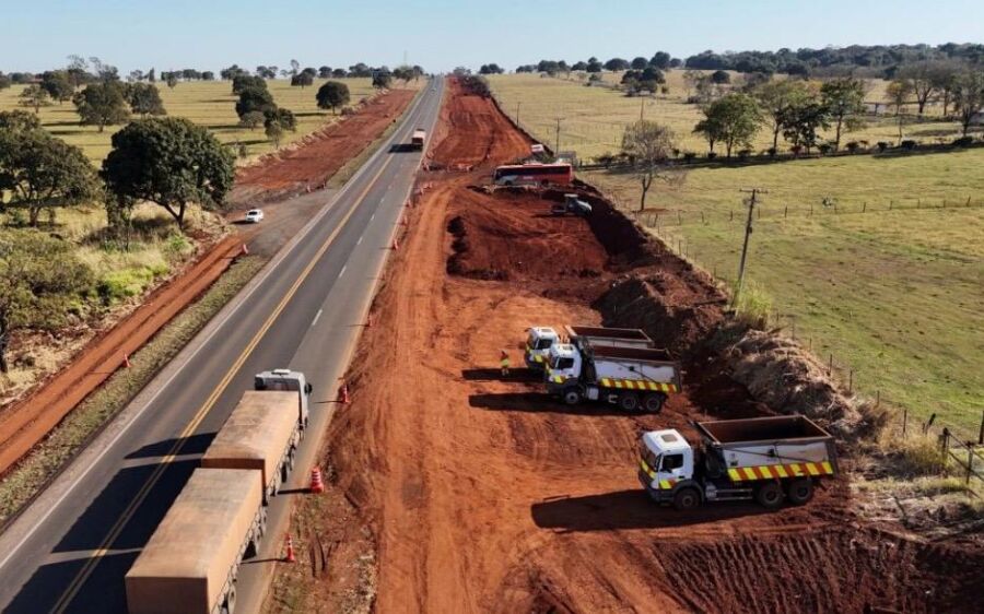 Obras na BR-163 exigem atenção de motoristas nesta quinta (9)