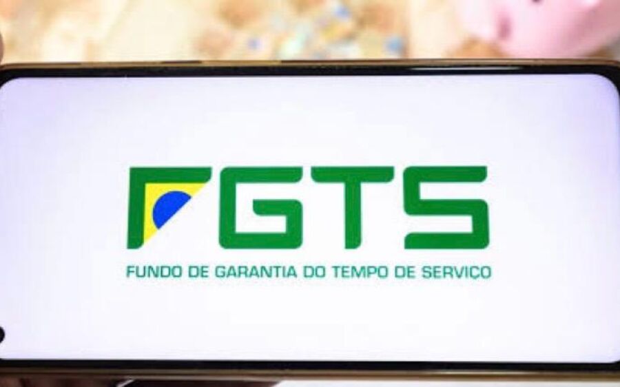 Trabalhadores com saldo no FGTS devem receber parcela do lucro até agosto