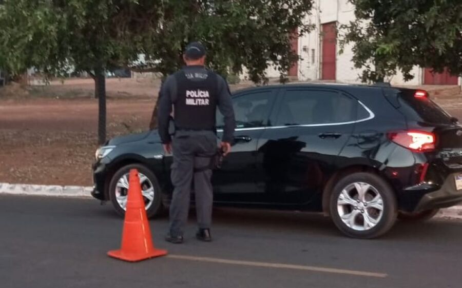 Blitz da Polícia Militar intensifica fiscalização e reforça segurança no trânsito de Coxim