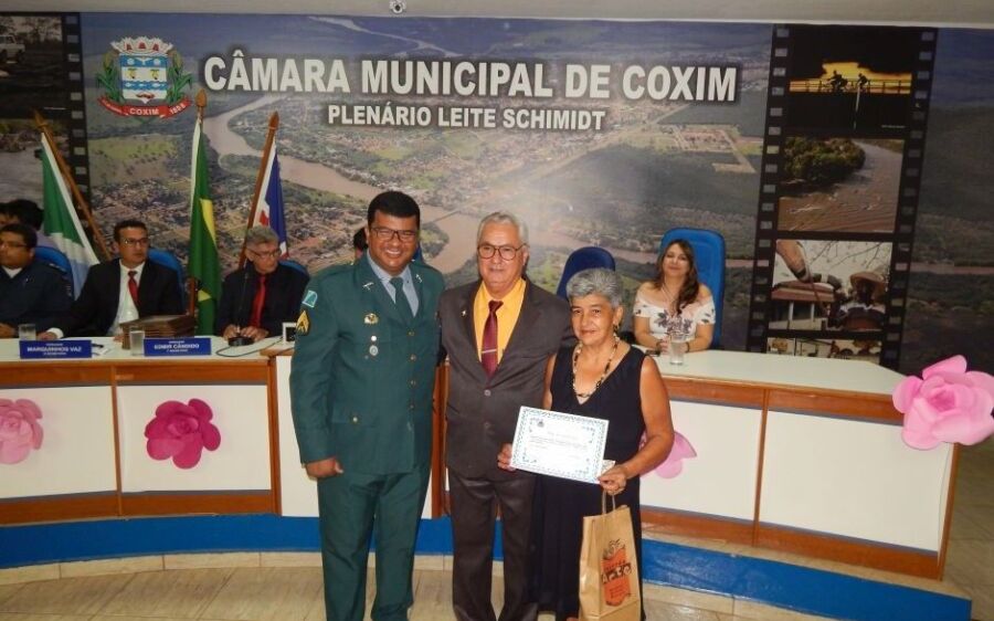 Homenagem as mulheres