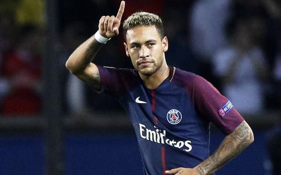 Arrependido, Neymar considera o Francês “defensivo e violento”