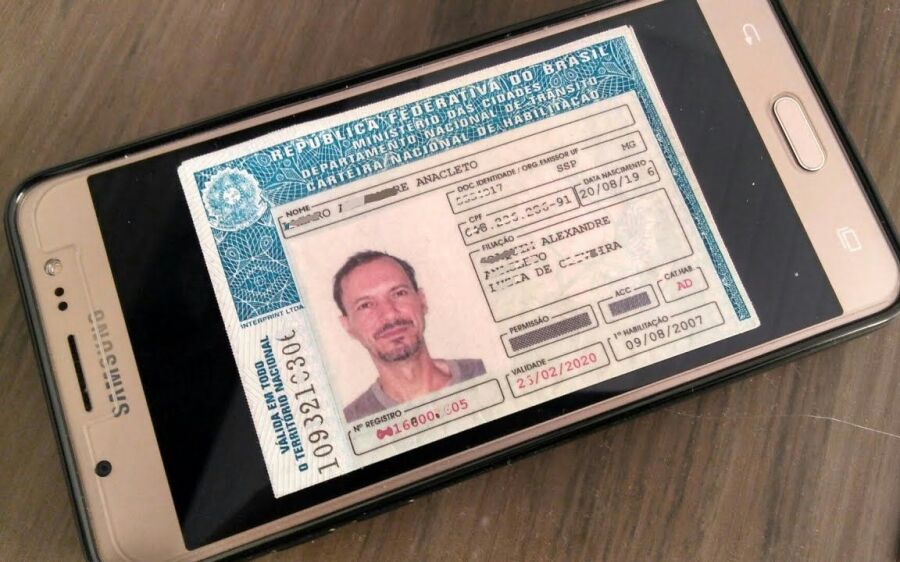 Mais de 196 mil condutores de Mato Grosso do Sul podem baixar CNH digital