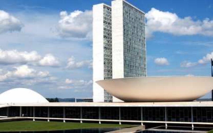 Orçamento da Câmara e Senado para 2018 ultrapassa R$ 10 bilhões