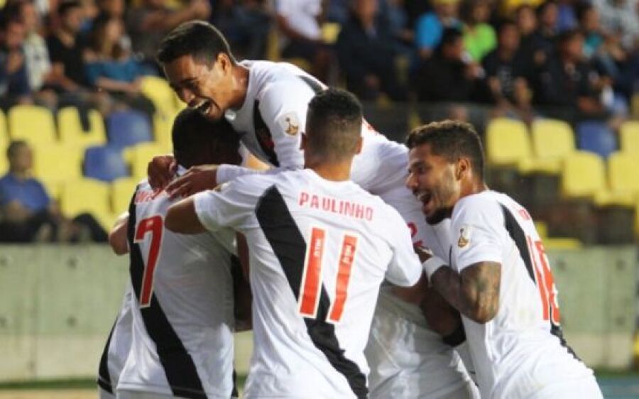 Vasco passeia em Concepción e sai na frente para seguir na Libertadores