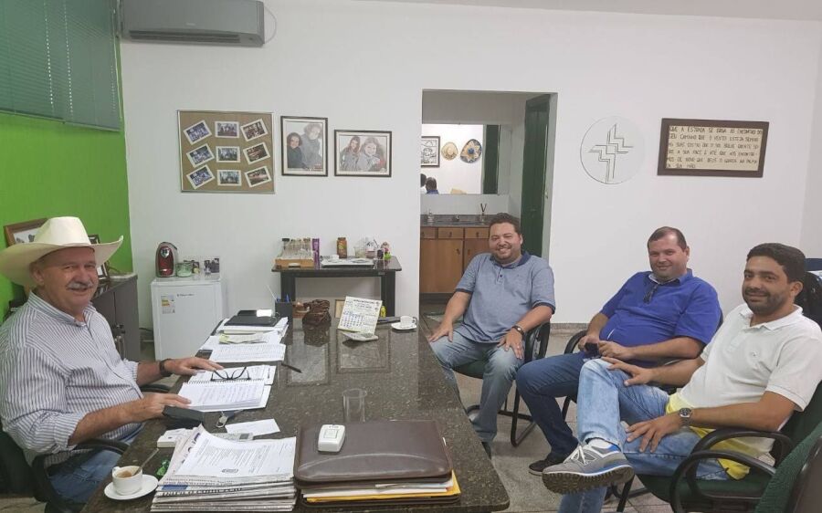 Mário Kruger recebe visita do  presidente da ANICER