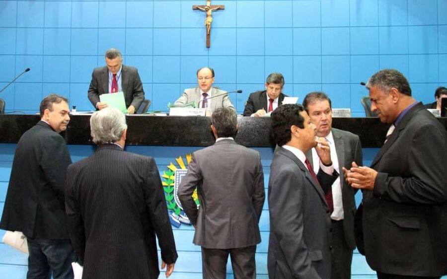 Com presença do governador, Assembleia retoma trabalhos nesta terça-feira