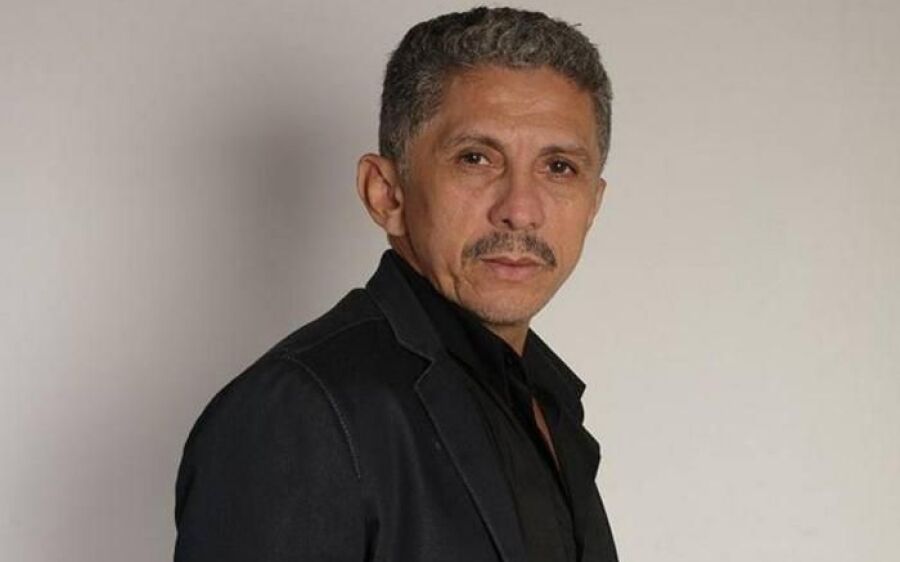 Morre ator Eduardo Carneiro, de ‘O Outro Lado do Paraíso’