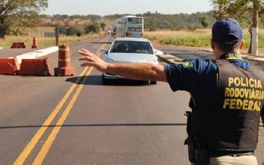 Operação nem acabou e PRF já flagrou 4,4 mil motoristas acima da velocidade