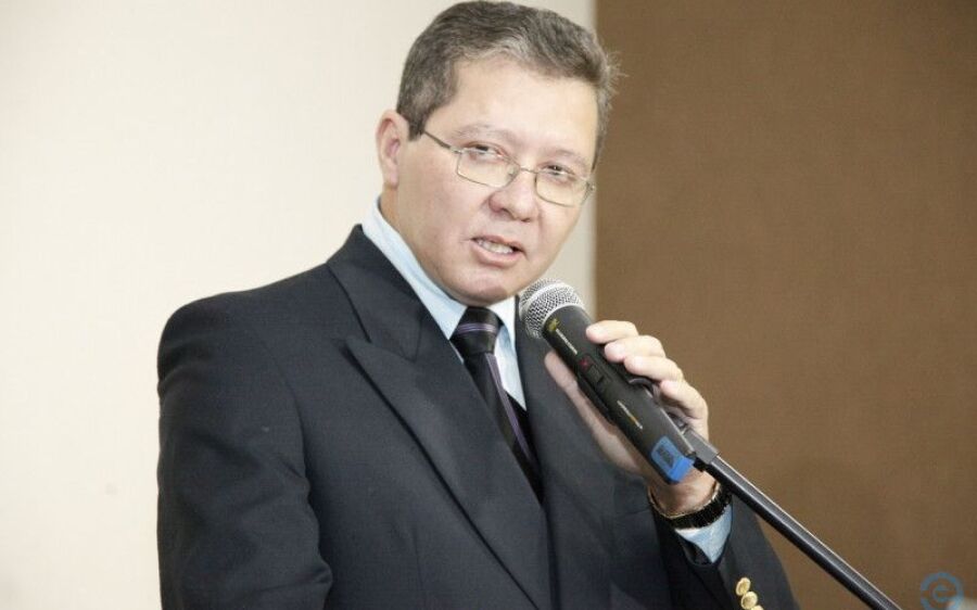 Vereador critica fechamento de postos de saúde por 40 dias em Sonora