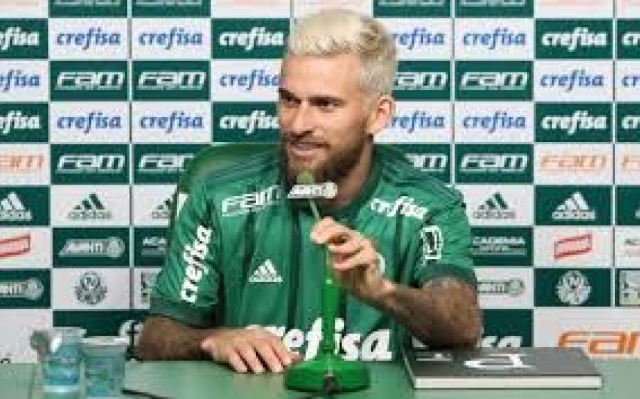 Lucas Lima vê Dérbi como maior clássico e diz ter parado de provocar