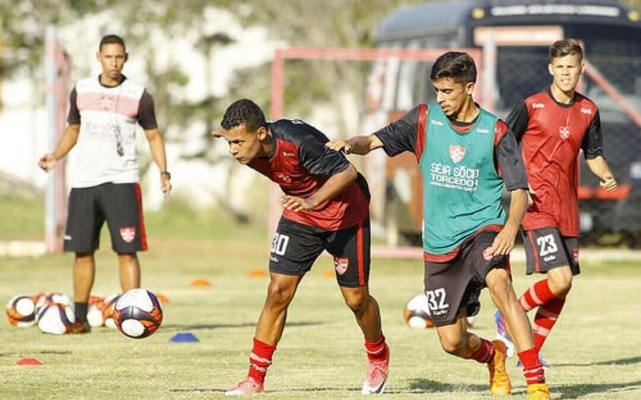 ZAGUEIRO de Coxim é destaque na Copa São Paulo de Futebol JR