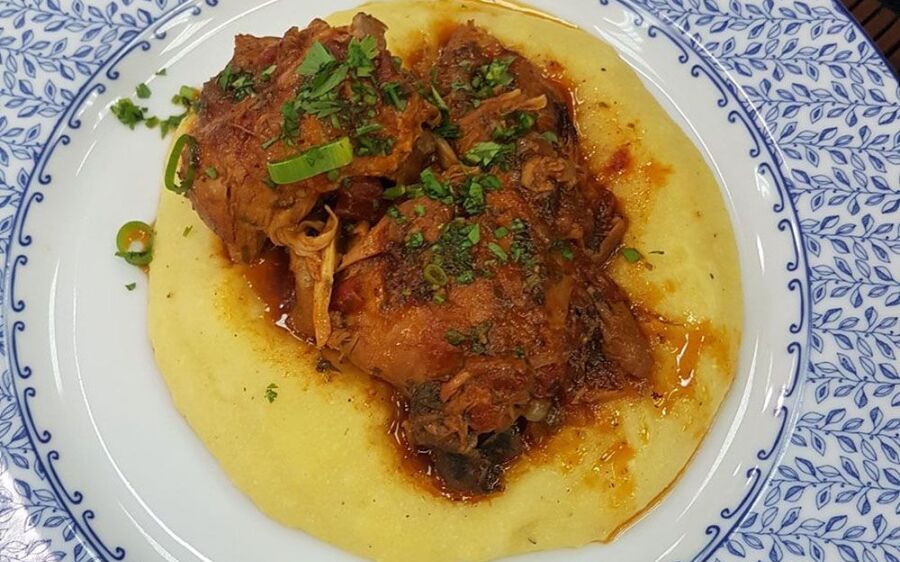 Frango Caipira ao Molho de Coentro