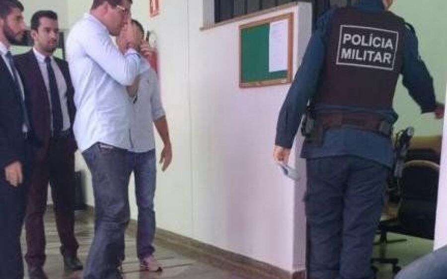 “Se não aprende com amor, aprende com erro