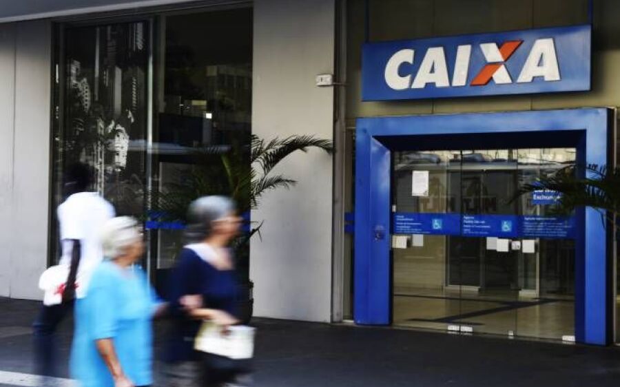 Caixa quer economizar R$ 500 milhões com programa de demissões