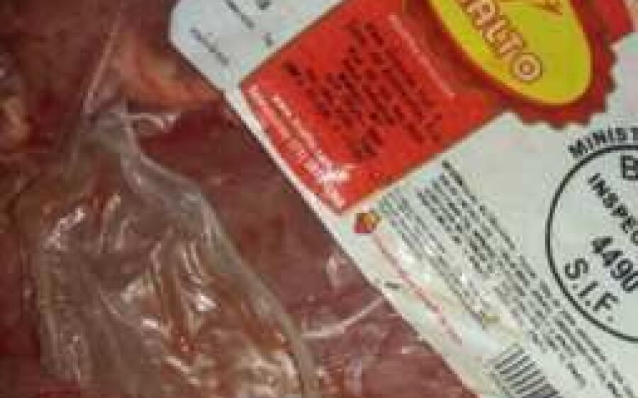 Carne podre frustra churrasco de consumidora na Capital 