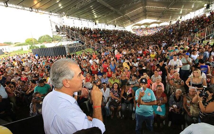 Governador Reinaldo Azambuja anuncia  reajuste do Vale Renda em 2018