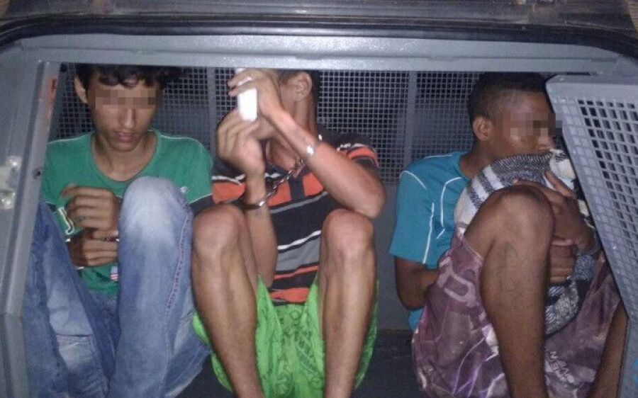 Homens que atiraram no pé de mulher e roubaram celular são presos pela Polícia Civil